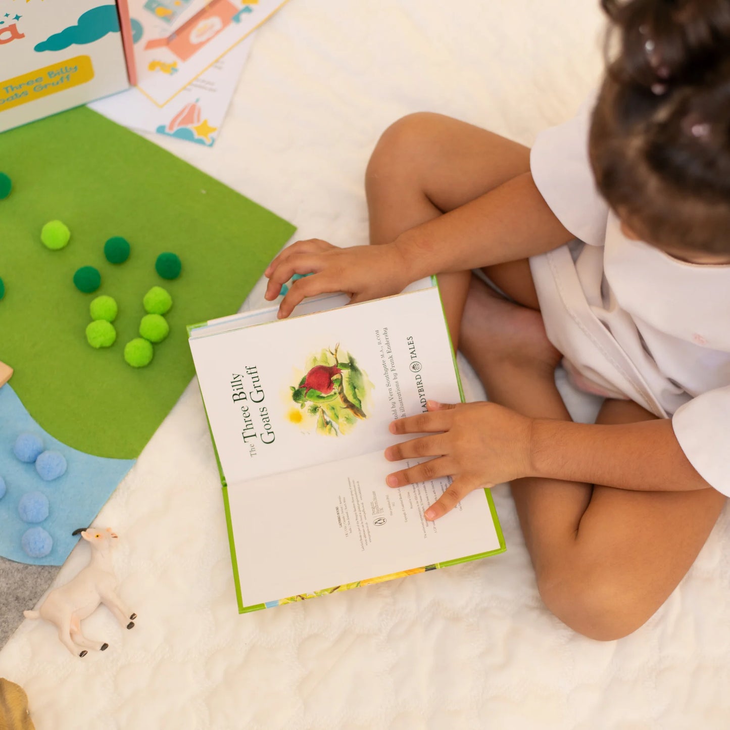 Star Papaya- Three Billy Goats Gruff StoryBox
