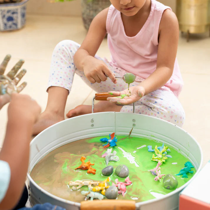 Star Papaya- Dinosaurs in Muddy Puddles SensoryBox
