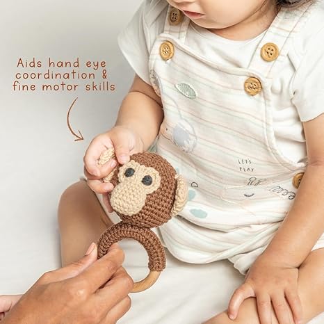 Gubbachhi Soft Toy & Rattle with Cream Swaddle Gift Set - Aaram Parents