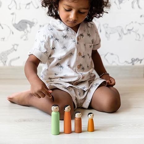 Gubbachhi Kutumba Wooden Peg Dolls - 8 Pieces - Aaram Parents