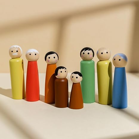 Gubbachhi Kutumba Wooden Peg Dolls - 8 Pieces - Aaram Parents